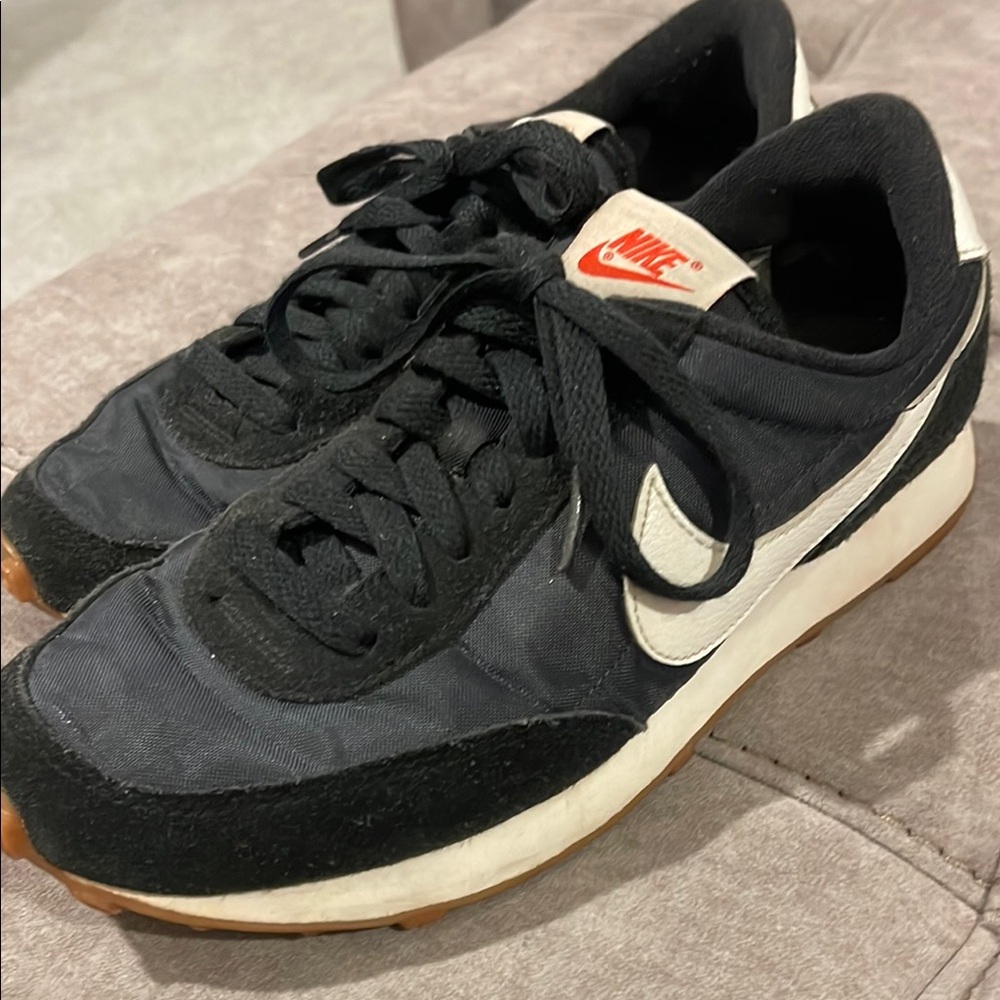 Ladies Black and White Nike Sneakers